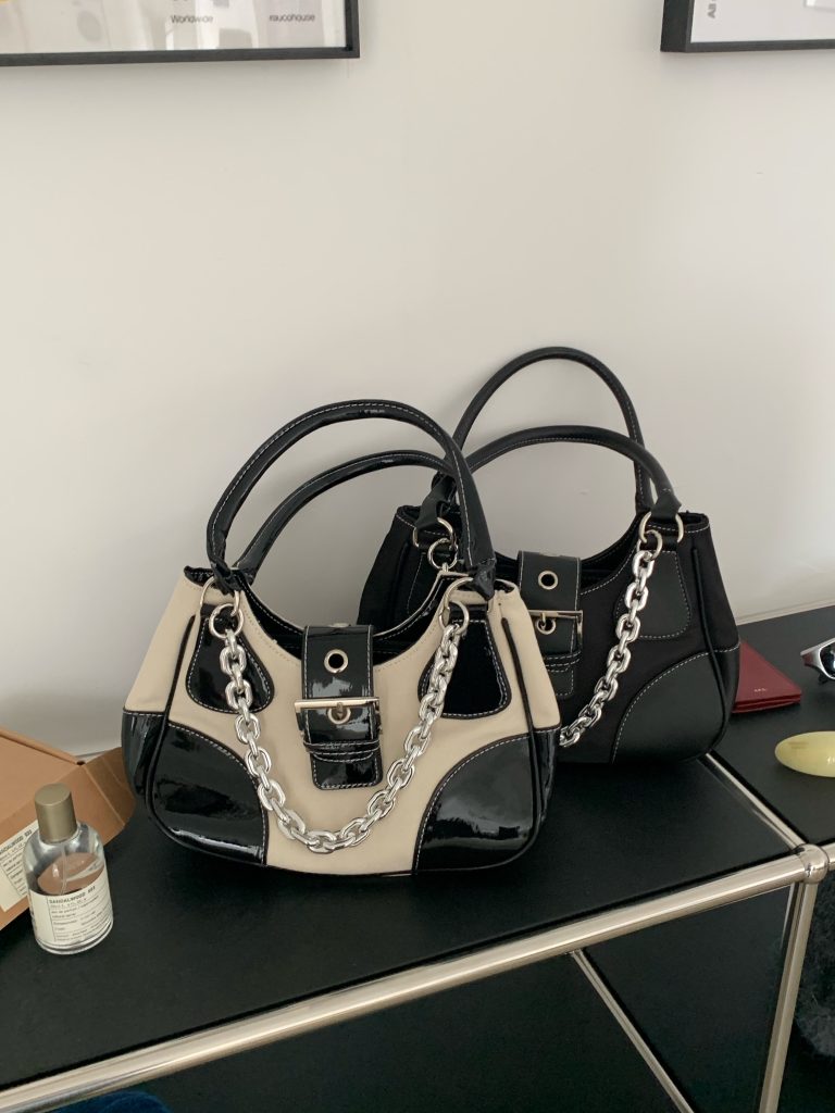 Vintage Sweet Cool Nylon Underarm Bag Patent PU Canvas Metal Chain Crossbody Shoulder Bag