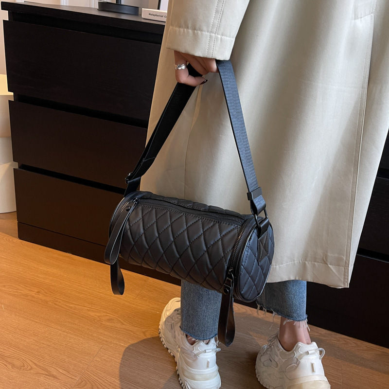 Lightweight Oxford Cloth Cylinder Bag 2023 Summer Women's Casual Diamond Quilted Single Shoulder Large Capacity Crossbody