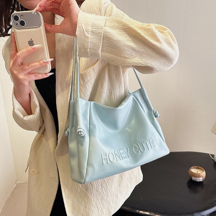 2024 Summer New Tote Bag Single Shoulder Fashion Versatile High-End Large Capacity Student Class Bag Spring - Image 3