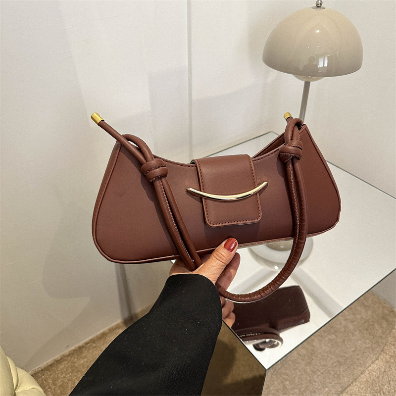 2024 New Fashion Retro French Underarm Bag Versatile Shoulder Bag Women's High-End Crossbody Bag