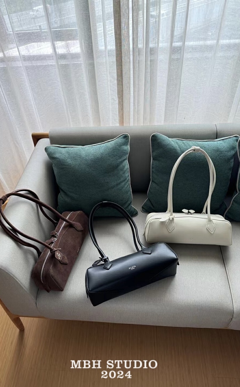MBH Fall 2024 Dachshund Baguette Shoulder Bag - Image 2